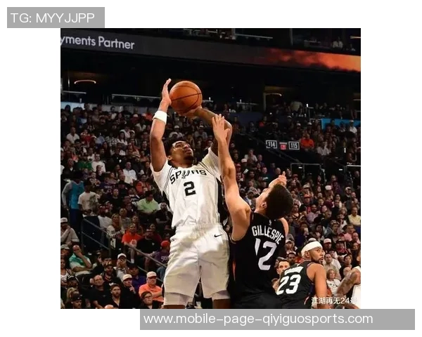 文班称相信卡斯尔处理球能力6次失误并不影响球队信心