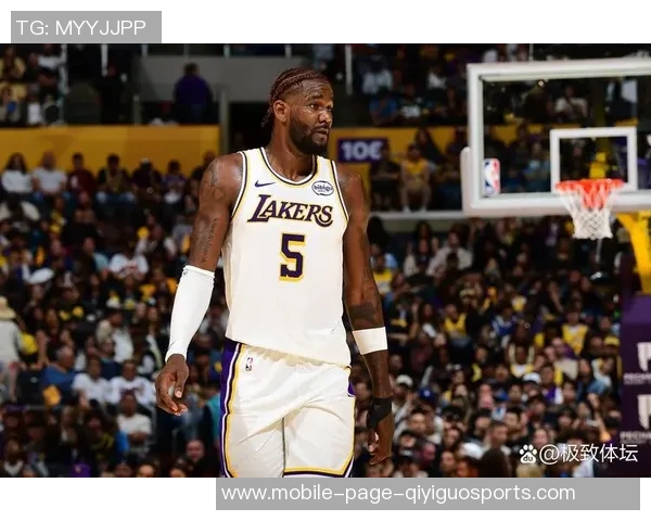 艾顿谈加盟湖人:我来这里是为了实现球队的真正目标而非追求个人数据 艾顿谈加盟湖人:我来这里是为了实现球队的真正目标而非追求个人数据