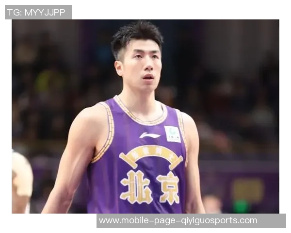 邹雨宸高效表现12投9中罚球10中8砍下27分11板成为内线核心力量